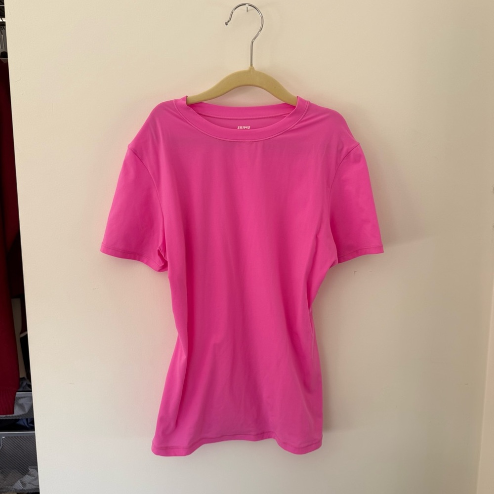 Skims Fits Everybody Hot Pink Top